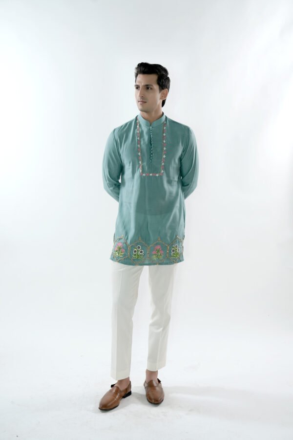 Vibrant Traditions Kurta Set - Image 7