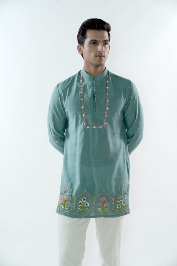 Vibrant Traditions Kurta Set - Image 6