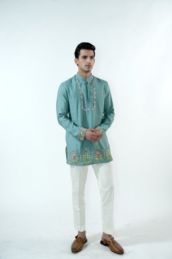 Vibrant Traditions Kurta Set - Image 5