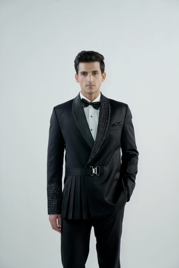Rogue Black Tuxedo - Image 5
